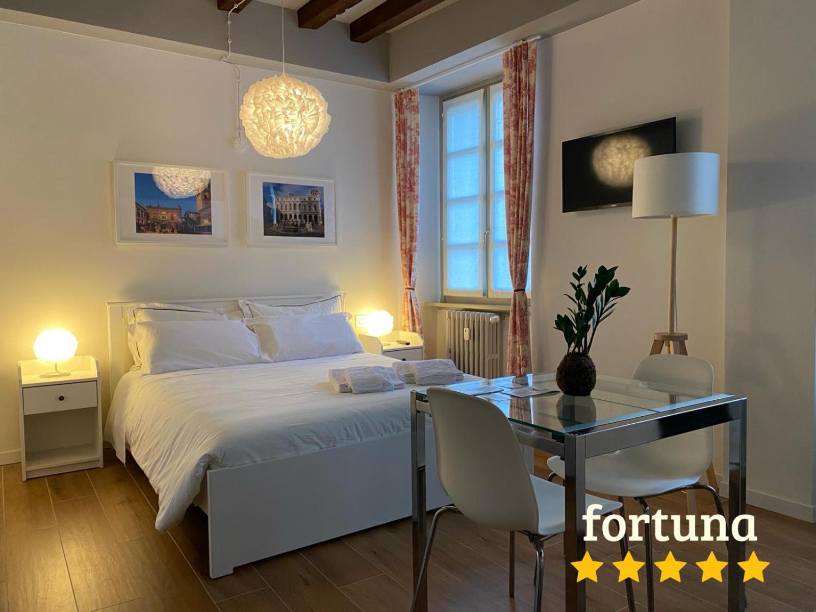 Wish Rooms Charme&Relax Bergamo Eksteriør billede